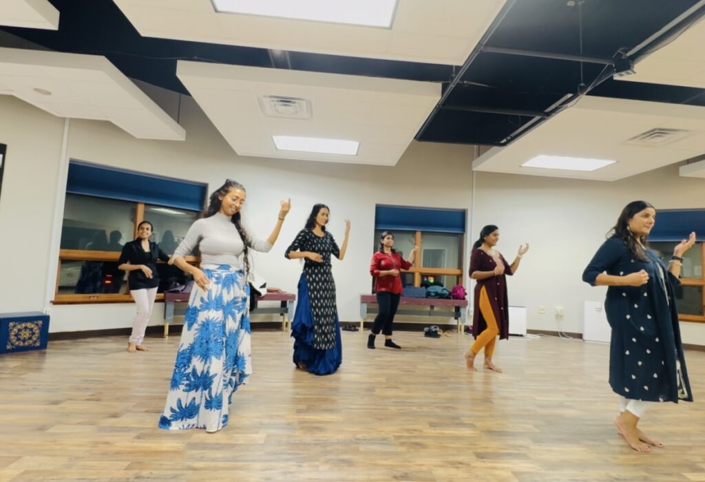 bollywood dance class in cranberry twp